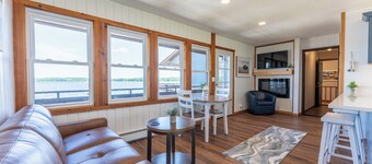 Sandy Point Resort Suit, amazing 365 Lakeview