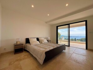 3 bedrooms, Internet, bed sheets - Villa, 3 Chambres, Vue Mer, Piscine (Bandol)