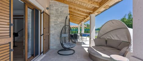 Familienvilla, Mehrere Schlafzimmer (Pool and Fun Villa Stella Klarici) | Terrasse/Patio