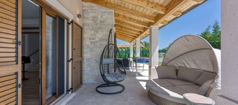 Pool and Fun Villa Stella Klarici