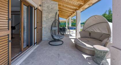 Pool and Fun Villa Stella Klarici