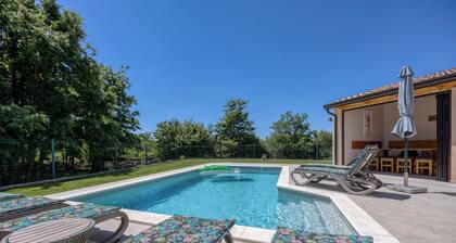 Pool and Fun Villa Stella Klarici