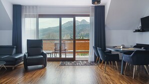 Apartment (D) | Living area | Flat-screen TV - Apartamenty Sun & Snow Sywarne (Koscielisko)