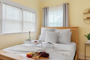 2 bedrooms, desk, iron/ironing board, travel cot