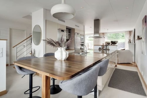 230 sqm cozy house near both sea and forest with Swimspa