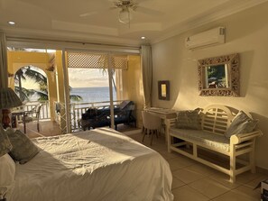 3 chambres, coffre-fort, fer et planche à repasser