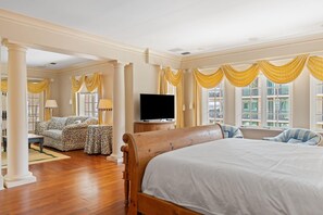 House, Multiple Beds (Villa Grande) | 7 bedrooms, iron/ironing board, WiFi - Villa Grande (Orange Beach)