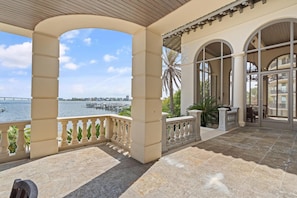 Ferienhaus, Mehrere Betten (Villa Grande) | Terrasse/Patio