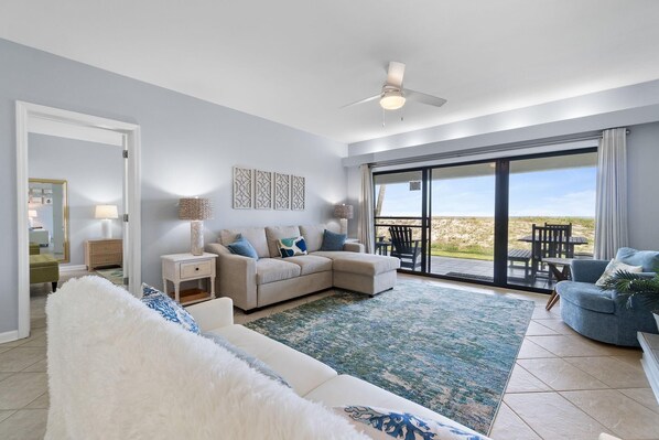 Appart'hôtel, plusieurs lits (Shipwatch A104) | Coin séjour