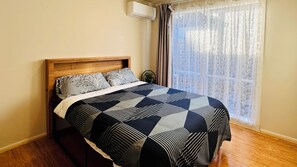 2 bedrooms, WiFi, bed sheets