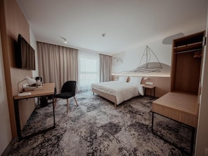 Standard Double or Twin Room | Desk, blackout drapes, soundproofing, iron/ironing board