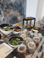 Daily buffet breakfast for a fee