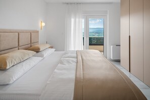 5 habitaciones, tabla de planchar con plancha, wifi y ropa de cama 