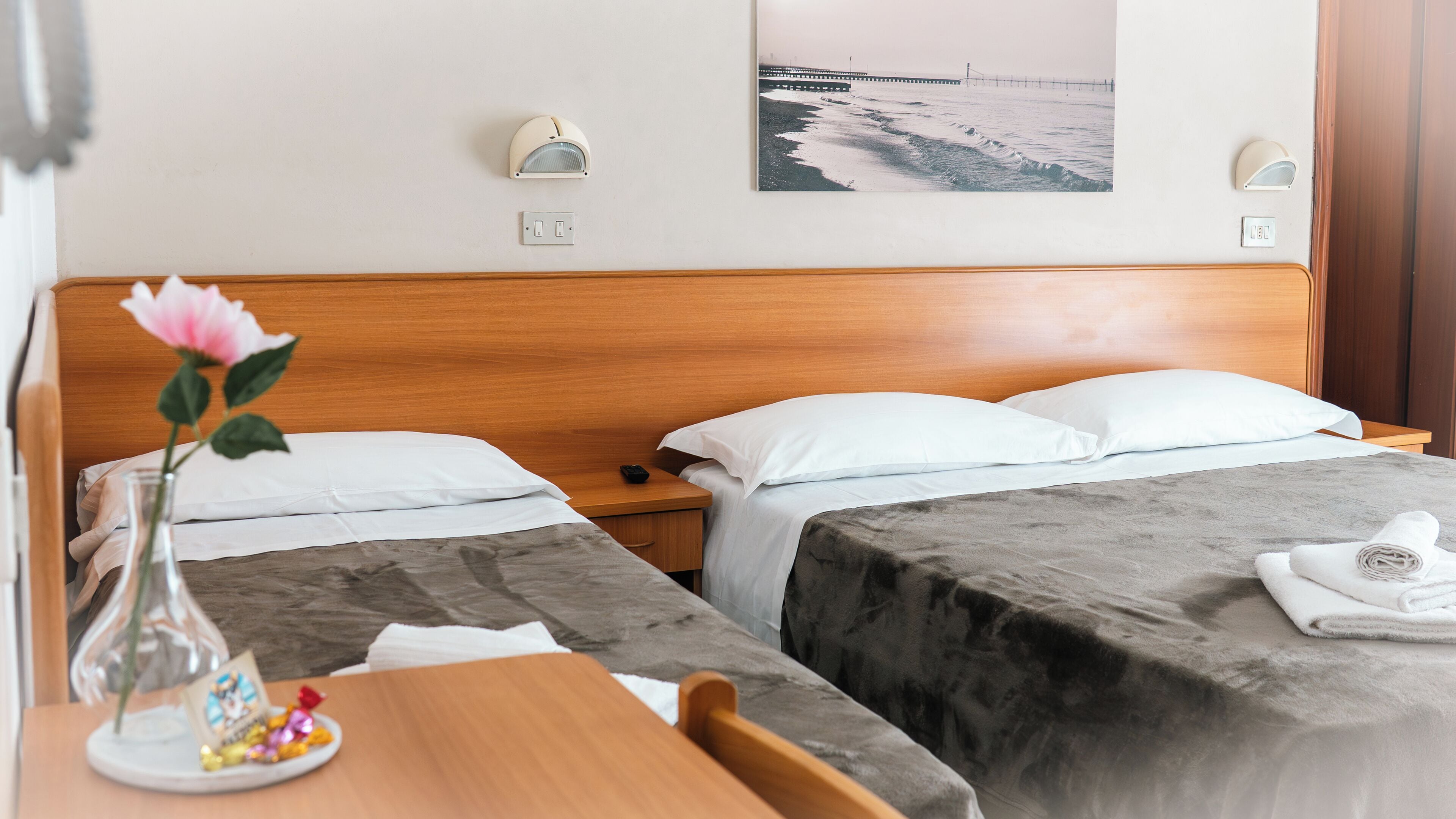 Luxe beddengoed, een kluis op de kamer, individueel gedecoreerd