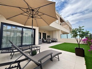 Terrace/patio - Mediterranean Gardens 56: Ground floor with garden (Torrevieja)