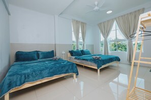 3 bedrooms, iron/ironing board, WiFi - kings Pine Residences HomeStay 3-bedroom house with AC and WiFi in Ranau 14 (Ranau)