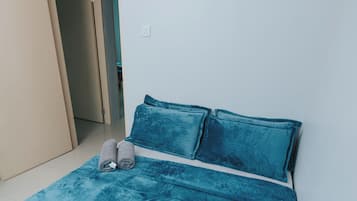 3 habitaciones, tabla de planchar con plancha y wifi