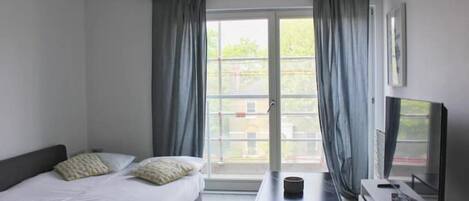 1 室のベッドルーム、アイロン / アイロン台、WiFi