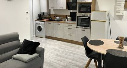 Appartement plein centre ville au calme en arriĂšre cours