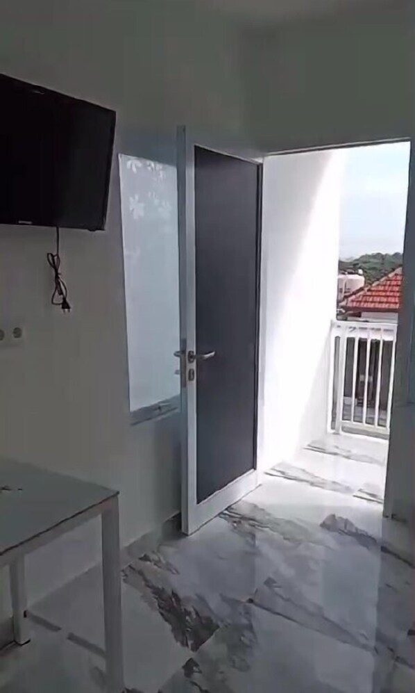 Standard Double Room, Balcony | Free WiFi