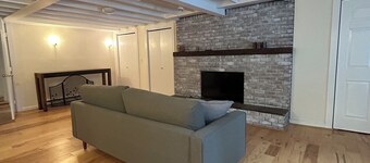 Summer in the Berkshires: Cozy country condo in charming Stockbridge MA.