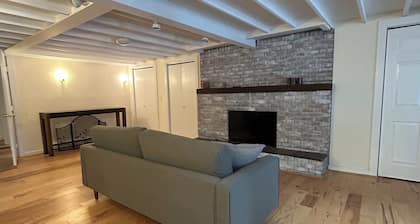 Summer in the Berkshires: Cozy country condo in charming Stockbridge MA.