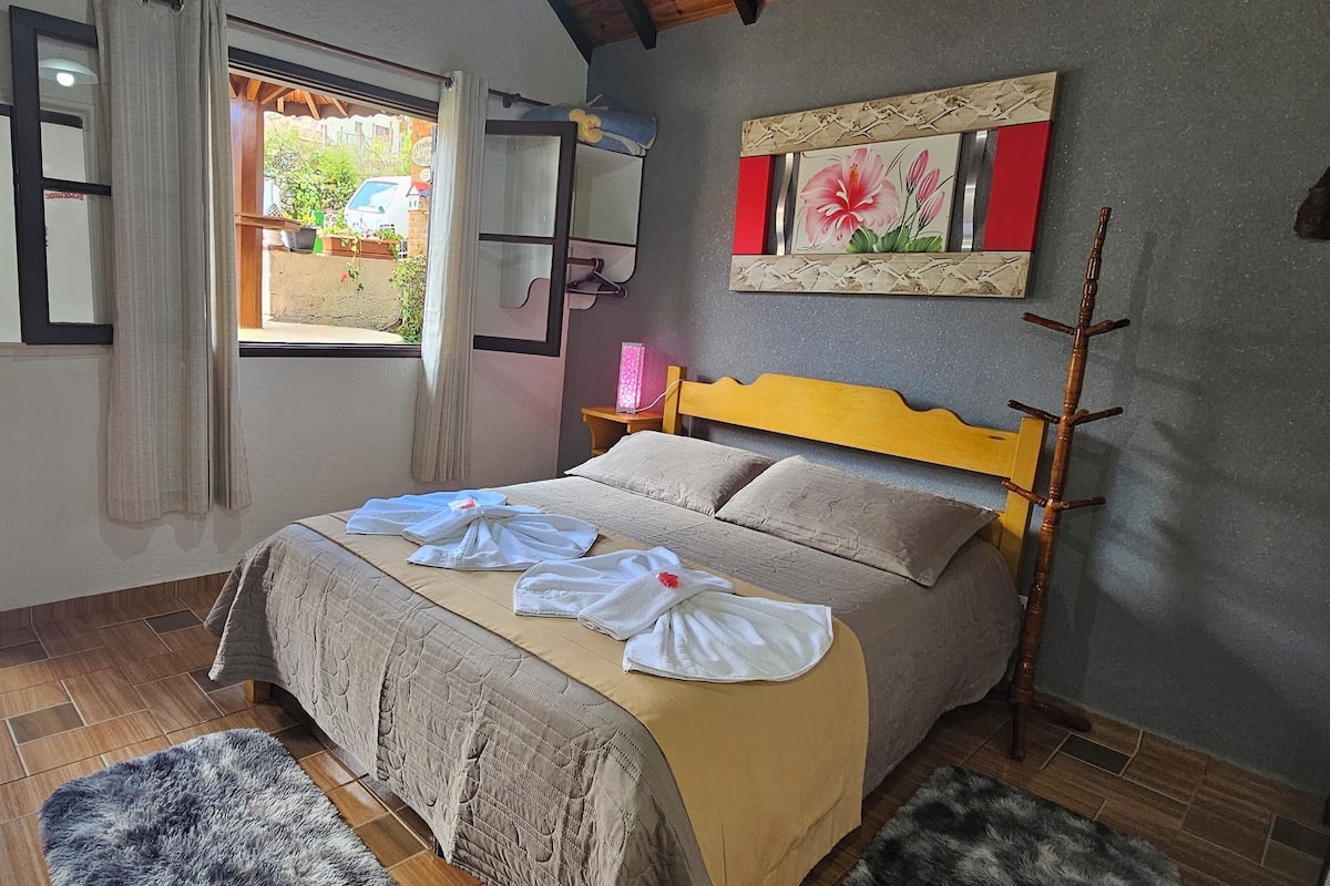 Alpehytte – comfort, hageutsikt | Wi-fi (inkludert)