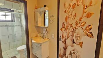Basic Room | Free WiFi, bed sheets