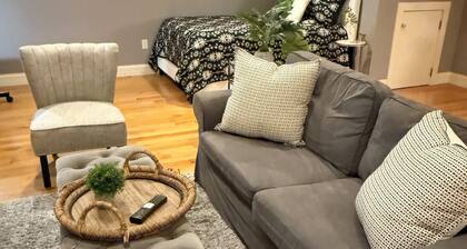 Private studio in Bristol with AC