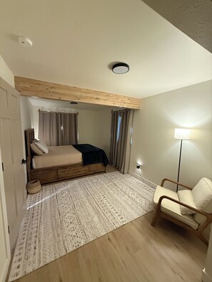 4 bedrooms, free WiFi, bed sheets