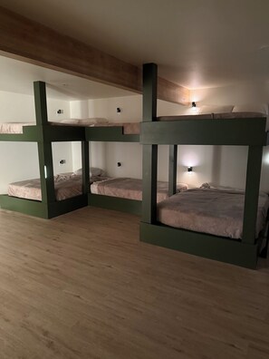 4 quartos, Wi-Fi, roupa de cama