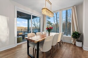 غرفة لتناول الطعام