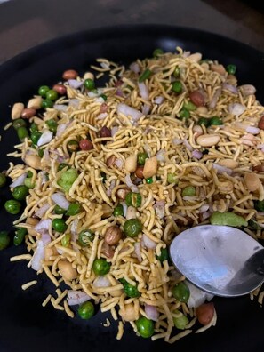 含每日當地特色早餐