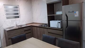 Superior Apartment, Courtyard View | Private kitchen