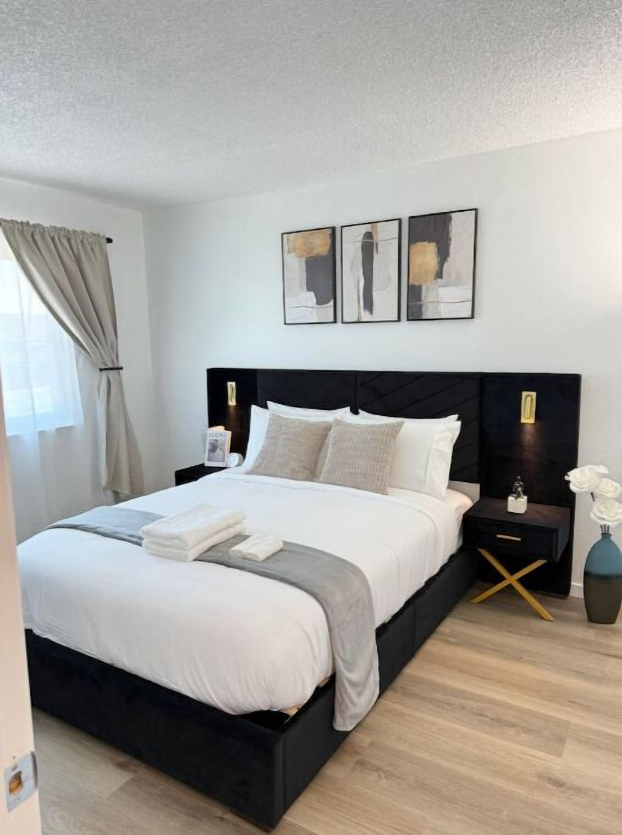 2 bedrooms, in-room safe, iron/ironing board, WiFi