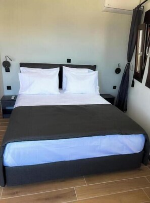 1 bedroom, WiFi, bed sheets