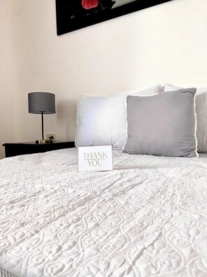 1 bedroom, iron/ironing board, free WiFi, bed sheets - Prime 1br apt great location (Barranquilla)