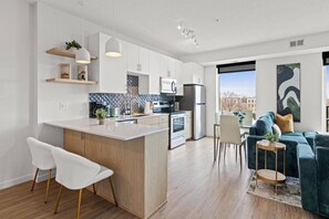 Fridge, microwave, oven, stovetop - Luxury Uptown 2Bed Condo with Patio |Gym |Office (Minneapolis)