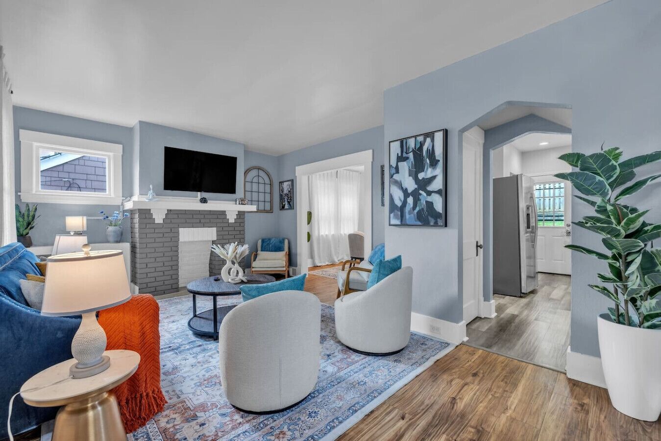 智能电视、壁炉