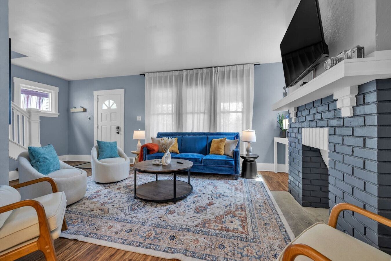 智能电视、壁炉