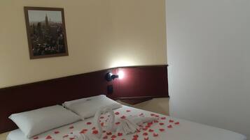 1 quarto, ferros/tábuas de passar roupa, Wi-Fi, roupa de cama