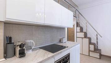 Micro-ondes, lave-vaisselle