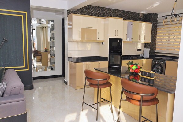 Microonde, forno, piano cottura
