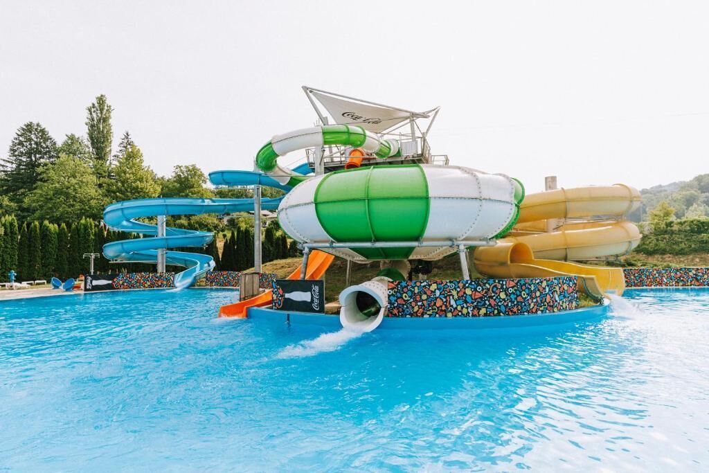 2 indoor pools, outdoor pool, pool umbrellas, pool loungers