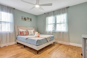 2 makuuhuonetta, silitysrauta/-lauta, Wi-Fi, vuodevaatteet