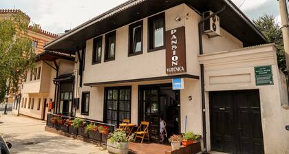 Charming studio in wonderful Sarajevo with AC, WiFi
