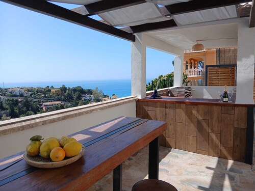 El Candado Seaviews & Golf