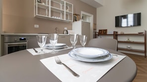 Apartment (1 Bedroom) | Private kitchen | Microwave, stovetop, dishwasher, electric kettle - Italianway - Rovereto 9 (Milan)