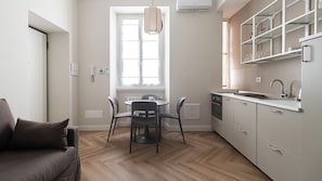 Apartment (1 Bedroom) | Living area | TV - Italianway - Rovereto 9 (Milan)