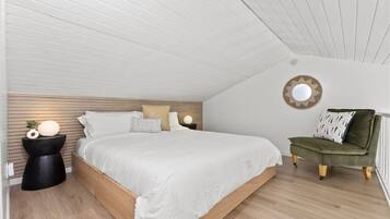 1 多间卧室、办公桌、WiFi